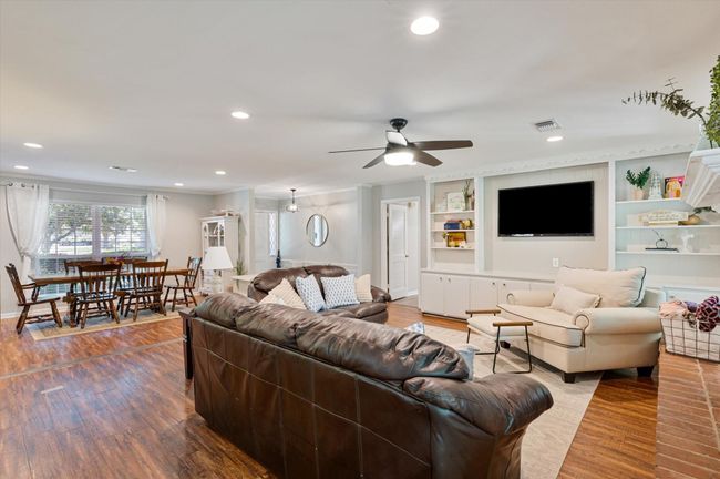 Open space great for family gatherings | Image 14