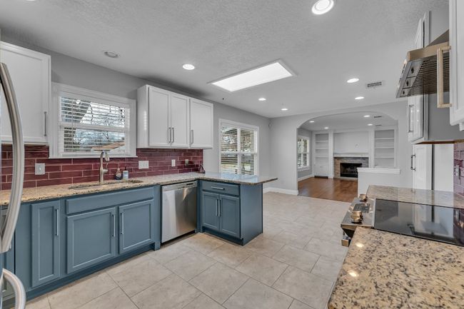 202 E 18 Th St, House other with 3 bedrooms, 2 bathrooms and 4 parking in Georgetown TX | Image 7