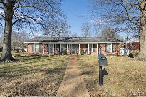 1157 Lariat Trl, Ellisville, MO, 63011-2336 | Card Image
