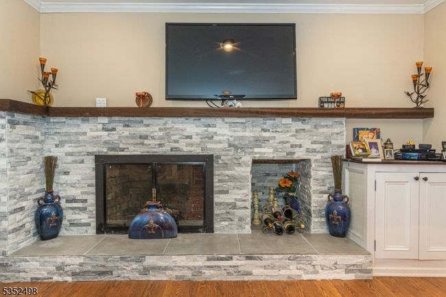 8 Kevin Dr, House other with 4 bedrooms, 2 bathrooms and null parking in Flanders NJ | Image 6