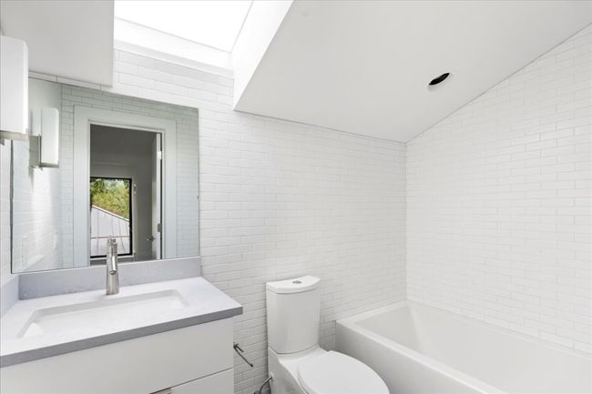 3313 Bonnie Rd, House other with 4 bedrooms, 4 bathrooms and 3 parking in Austin TX | Image 33