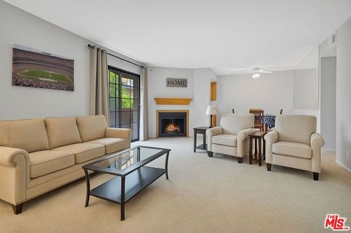 24-10220 De Soto Ave, Chatsworth, CA, 91311 | Card Image