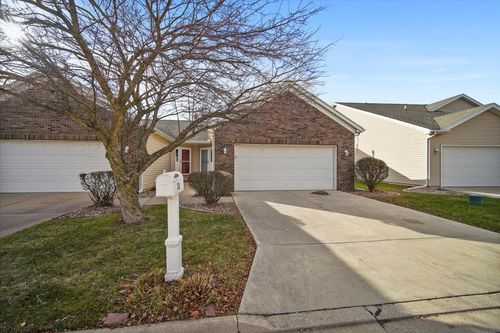 2716 Westbrook Dr, Bloomington, IL, 61705-6556 | Card Image