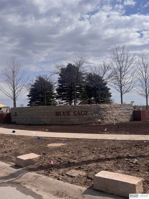 21708 Grover St, Elkhorn, NE, 68022-5479 | Card Image