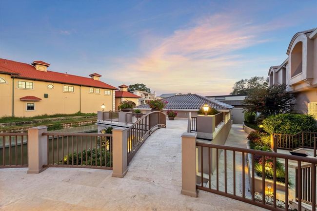 112 Bayou Ln, House other with 5 bedrooms, 10 bathrooms and 4 parking in Kemah TX | Image 48