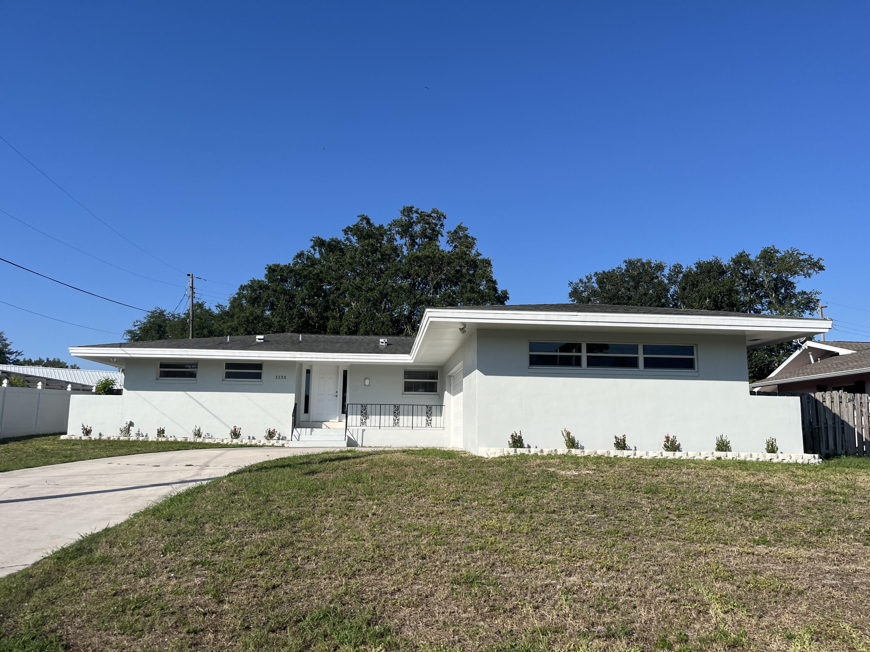 Granada Ave, Merritt Island, FL 32952
