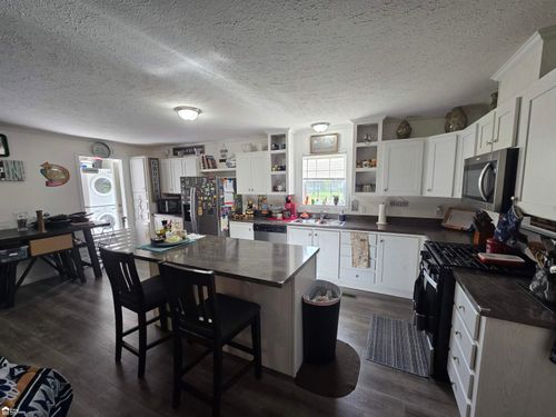 4101 S Sheridan Rd, Lennon, MI, 48449-9402 | Card Image
