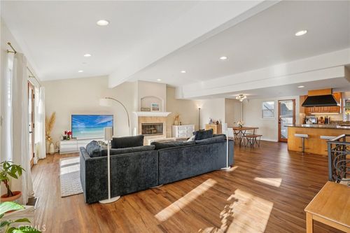 168 Ardmore Ave, Hermosa Beach, CA, 90254-5229 | Card Image