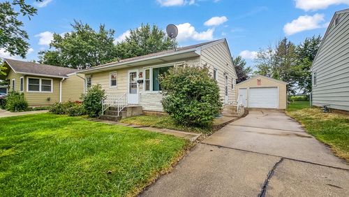 1632 D St W, Fort Dodge, IA, 50501-5618 | Card Image