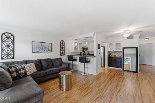 86-2731 Erringer Rd, Simi Valley, CA, 93065-1153 | Card Image