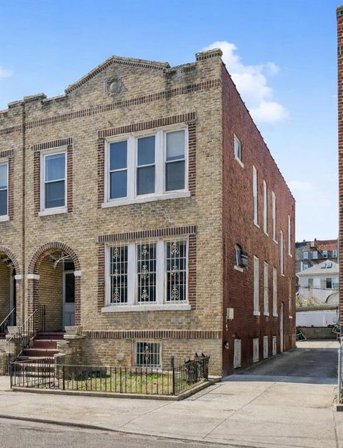 2280 E 22nd St, Brooklyn, NY, 11229-4812 | Card Image