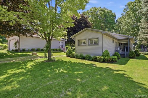 3700 Sylvester Drive, Dryden Township, MI, 48428 | Card Image