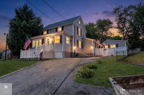 13 Hensler Ln, Sayreville, NJ, 08872-1557 | Card Image