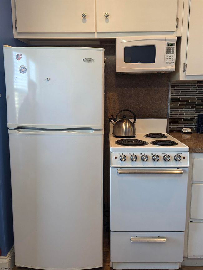 UNIT-6 - 3500 Ocean Ave, Condo with 1 bedrooms, 1 bathrooms and null parking in Brigantine NJ | Image 8