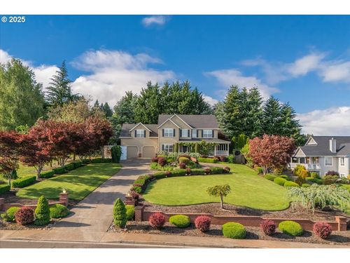 980 Sw 7th St, Dundee, OR, 97115-9752 | Card Image