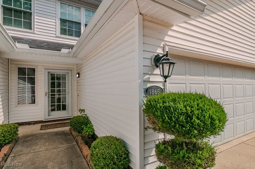 1865 Marsh Ln, Painesville, OH, 44077-4779 | Card Image