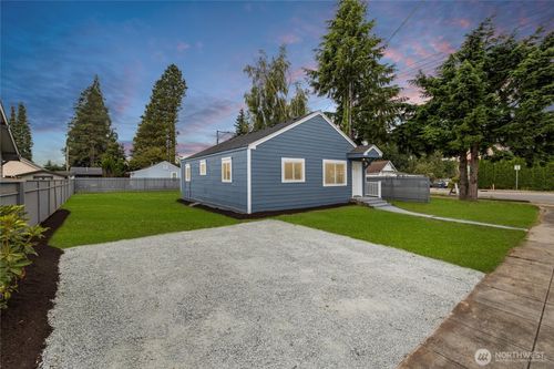 202 Reed St, Sedro Woolley, WA, 98284-1144 | Card Image