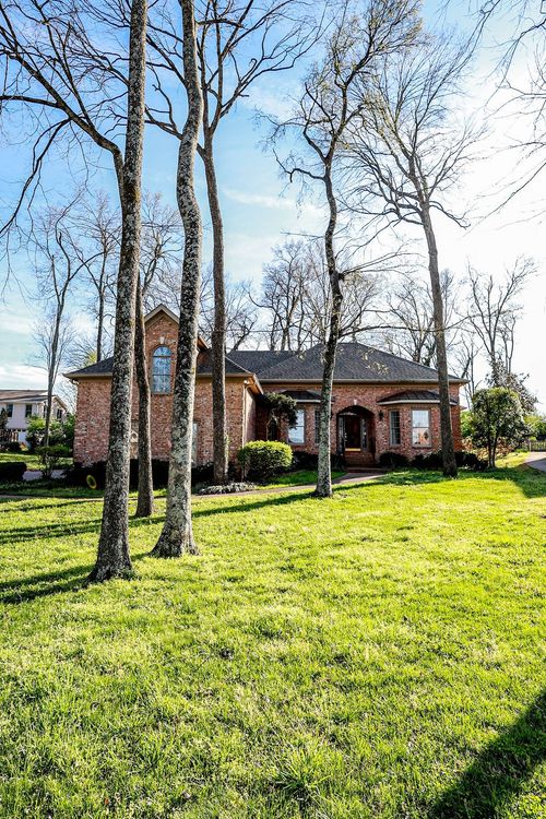 1608 Observatory Ct, Nashville, TN, 37215-3053 | Card Image