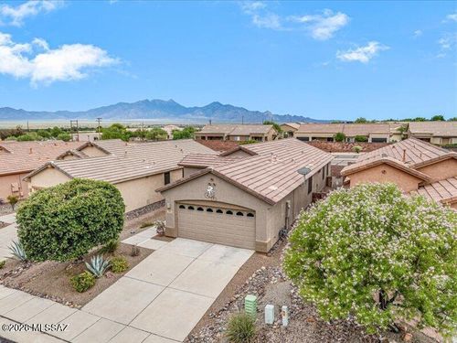 461 W Astruc Dr, Green Valley, AZ, 85614-5269 | Card Image