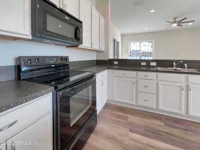 3203 Canyon Falls Dr, House other with 3 bedrooms, 3 bathrooms and null parking in GREEN COVE SPRINGS FL | Image 15