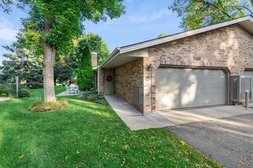 1930 Lanewood Ln N, Plymouth, MN, 55447-4681 | Card Image