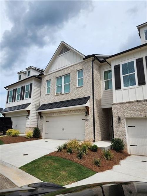 1218 Westshore Dr, Cumming, GA, 30041-9252 | Card Image