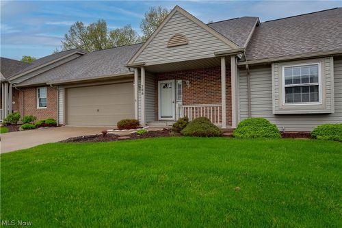 735 Beverly Ave, Canal Fulton, OH, 44614-8413 | Card Image