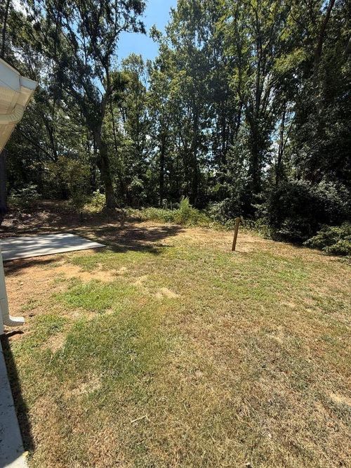100 Winterhaven Rd, spartanburg, SC, 29301-2052 | Card Image