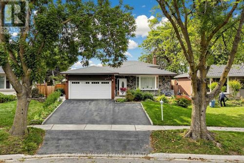 3253 Ibbetson Cres, Mississauga, ON, L5C1Z1 | Card Image