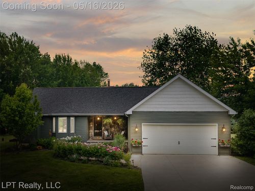 2588 E Jones Rd, Howell, MI, 48855-8271 | Card Image