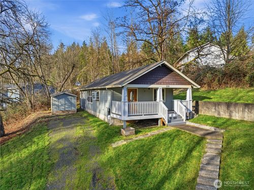 230 Haussler Rd, Kelso, WA, 98626-3011 | Card Image