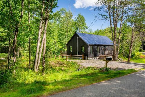 1 Chris Rd, Rockport, ME, 04856-5128 | Card Image
