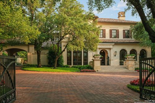 200 Geneseo Rd, Terrell Hills, TX, 78209-5914 | Card Image