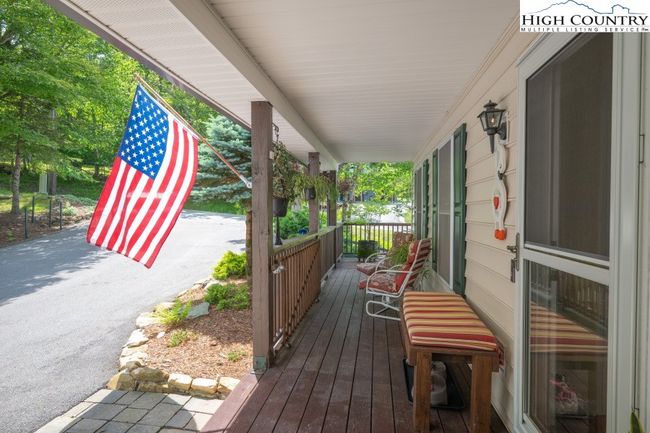 102 Wintergreen Way Rd, House other with 3 bedrooms, 4 bathrooms and null parking in Beech Mountain NC | Image 7