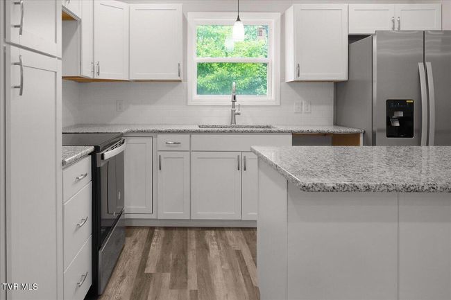 215 Brighton Pl, House other with 3 bedrooms, 3 bathrooms and null parking in Bristol TN | Image 22