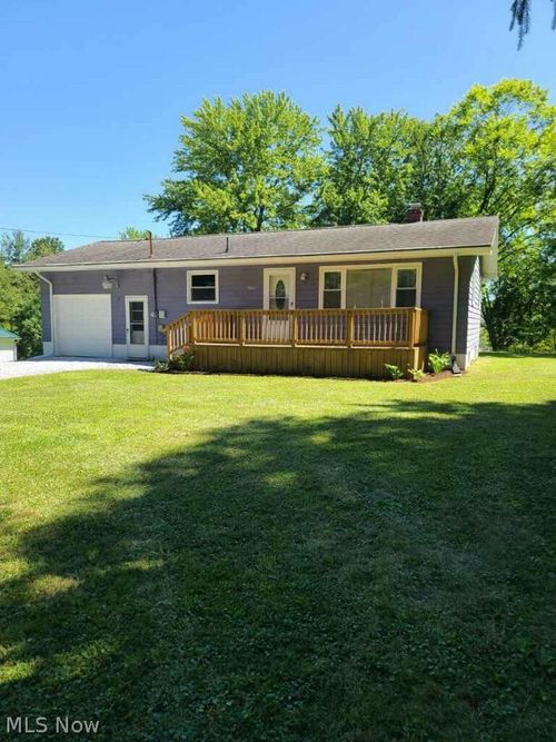 6490 Willow Way, Andover, OH, 44003-9713 | Card Image
