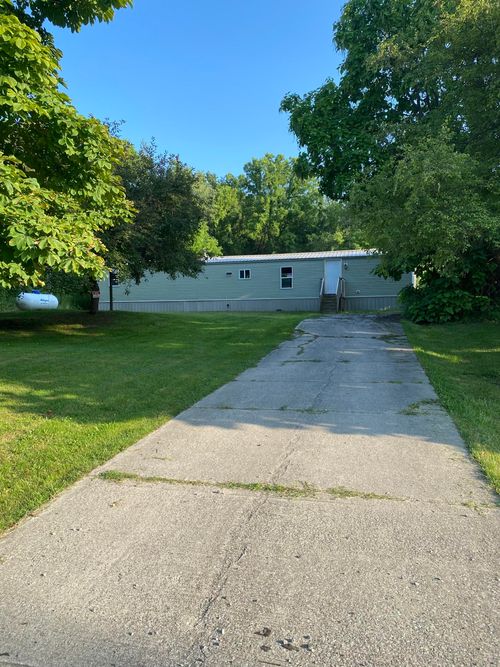 1979 W Riverside Dr, Ionia, MI, 48846-8743 | Card Image
