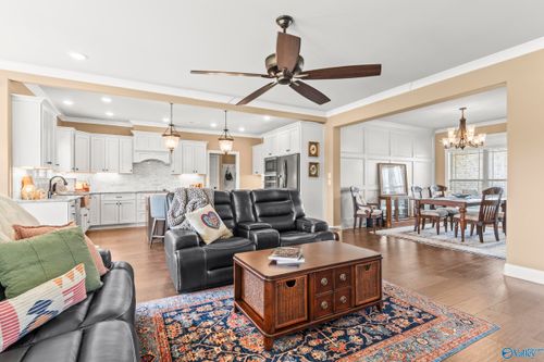 102 Jackson Trace Ct, Meridianville, AL, 35759-1833 | Card Image