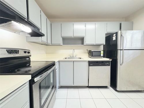 apt-104-704 Gardens Dr, Pompano Beach, FL, 33069-0948 | Card Image