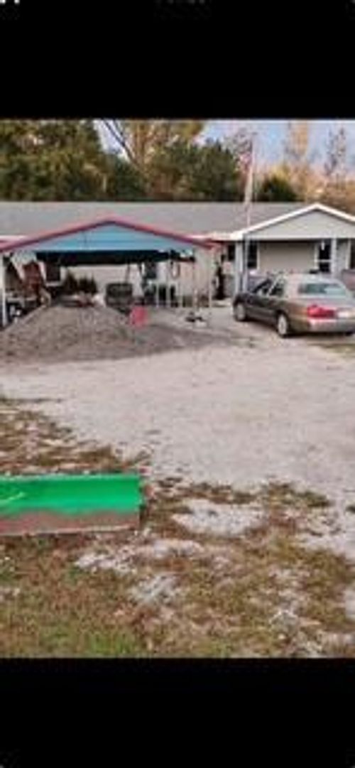 18535 W Us Highway 136, Bethany, MO, 64424-9219 | Card Image