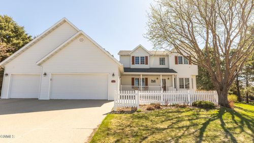 2533 Sharps Place, Bismarck, ND, 58503 | Card Image