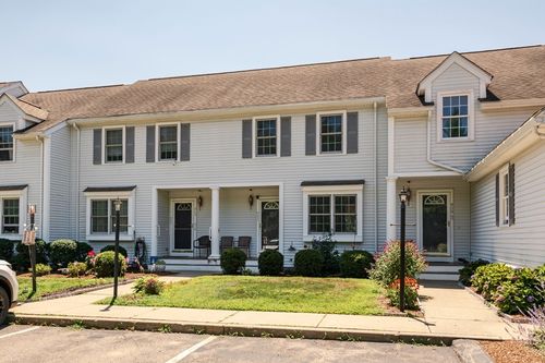 911-911 Thayer St, Abington, MA, 02351-5009 | Card Image