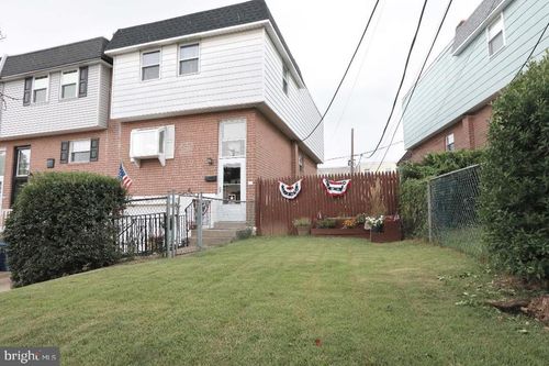 3647 W Crown Ave, PHILADELPHIA, PA, 19114-1824 | Card Image