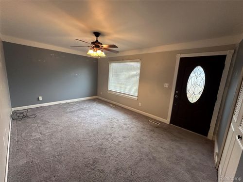 11119 Dudley St, Taylor, MI, 48180-4208 | Card Image