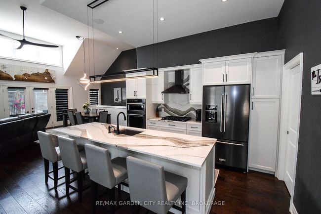 7 - 2 Sassafras Row, Condo with 2 bedrooms, 2 bathrooms and 2 parking in Ridgeway ON | Image 11