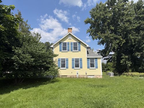 4002 W Bonniwell Road, Mequon, WI, 53097 | Card Image