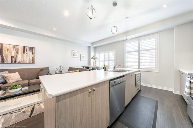 3 Pinot Cres, Townhouse with 3 bedrooms, 3 bathrooms and 3 parking in Stoney Creek ON | Image 14