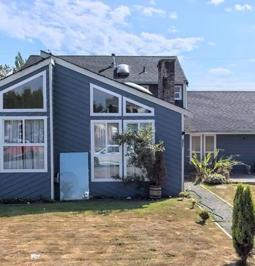 15128 96 Ave, Surrey, BC, V3R1E9 | Card Image