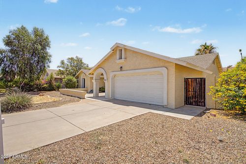 5731 E Marilyn Rd, Scottsdale, AZ, 85254-2465 | Card Image