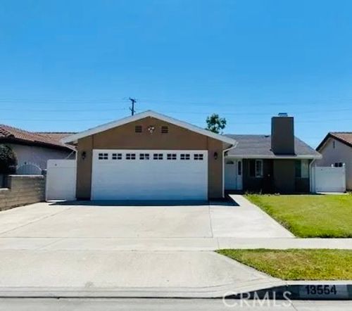 13554 Elgers St, Cerritos, CA, 90703-8909 | Card Image